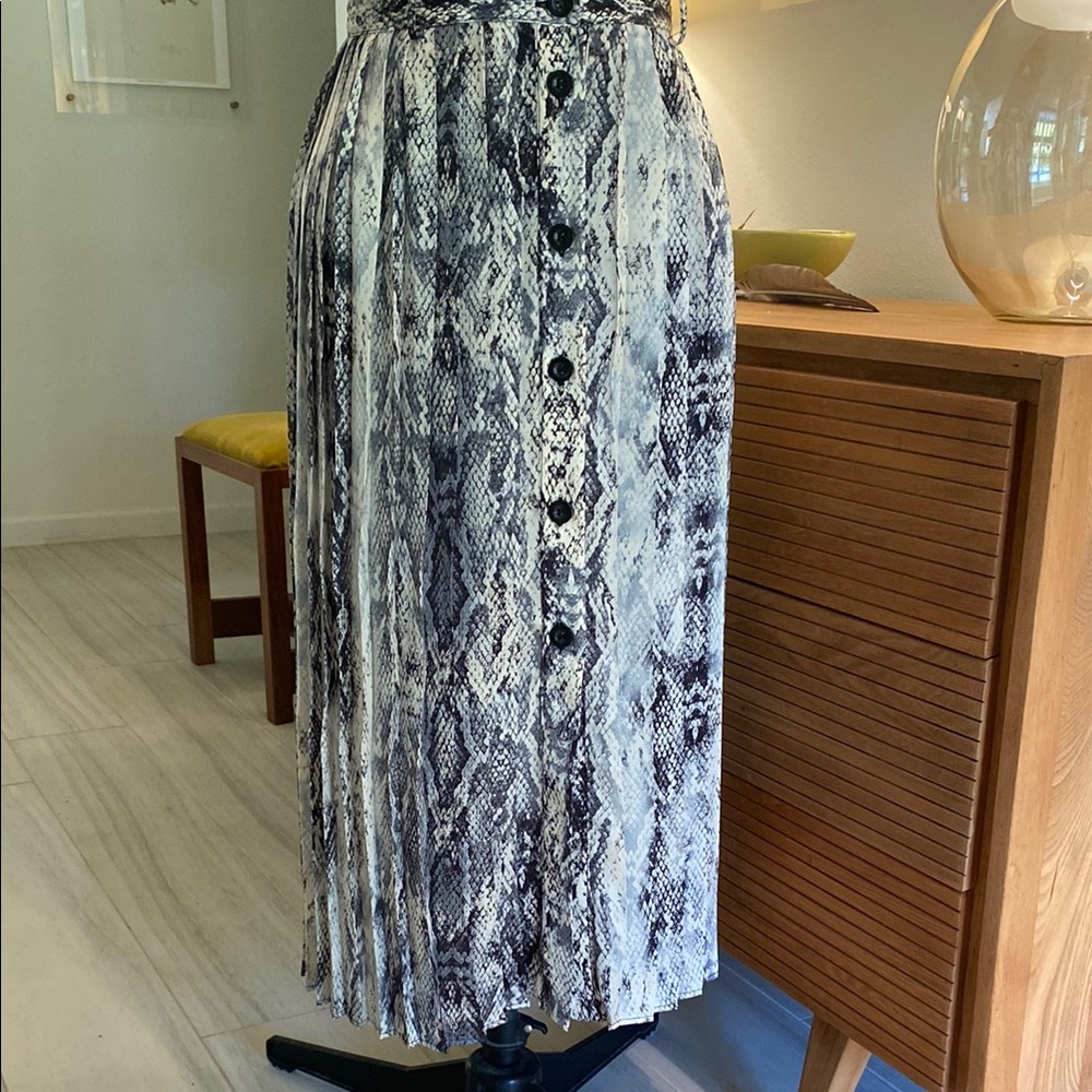 Snakeskin Print Button-Down Skirt